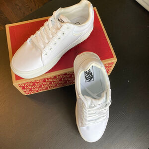 Women's Vans Seldan Platform Sneakers US 8.5 White Gum